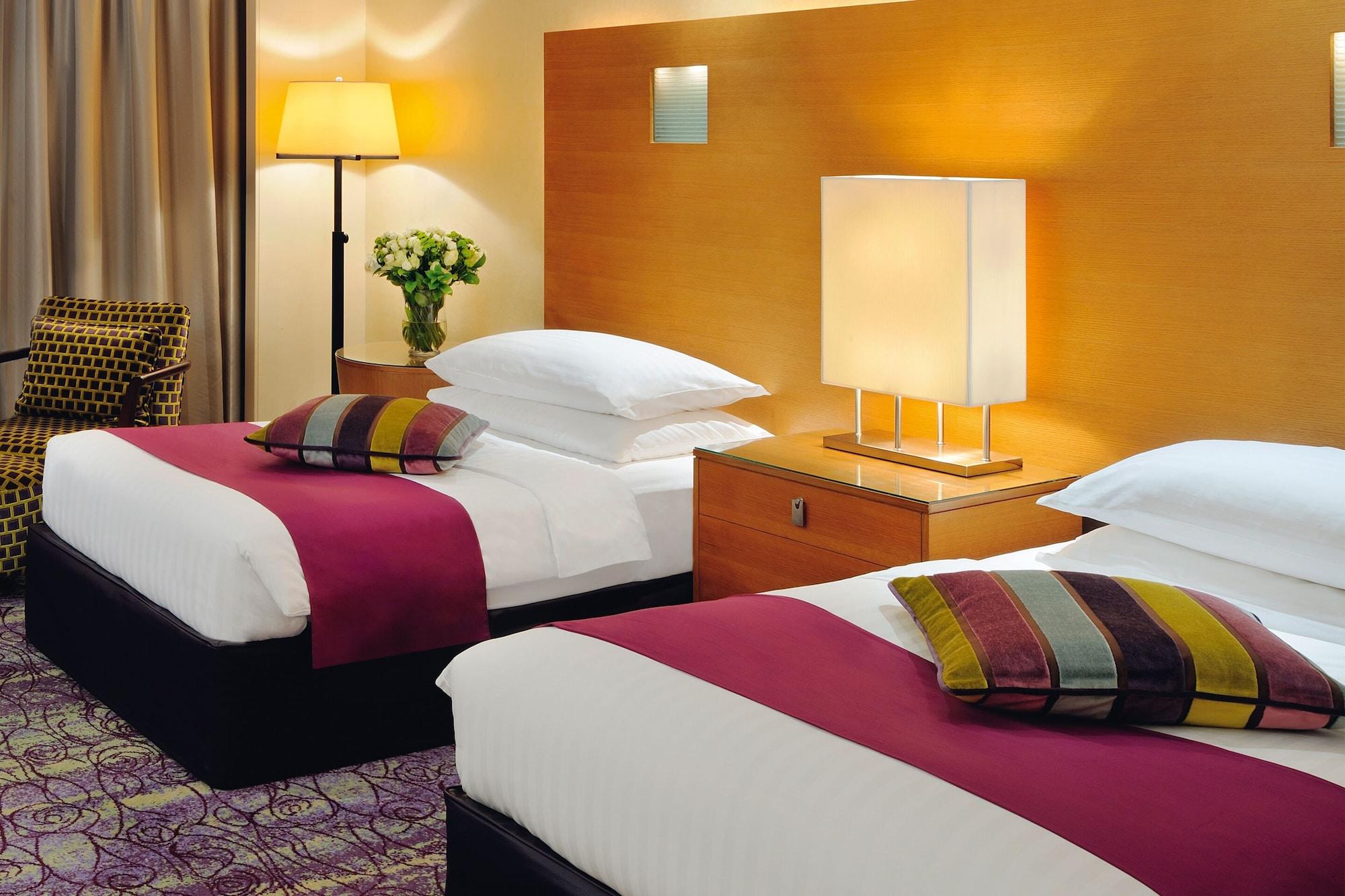 Qabila Westbay Hotel By Marriott Doha Extérieur photo A typical room at the hotel