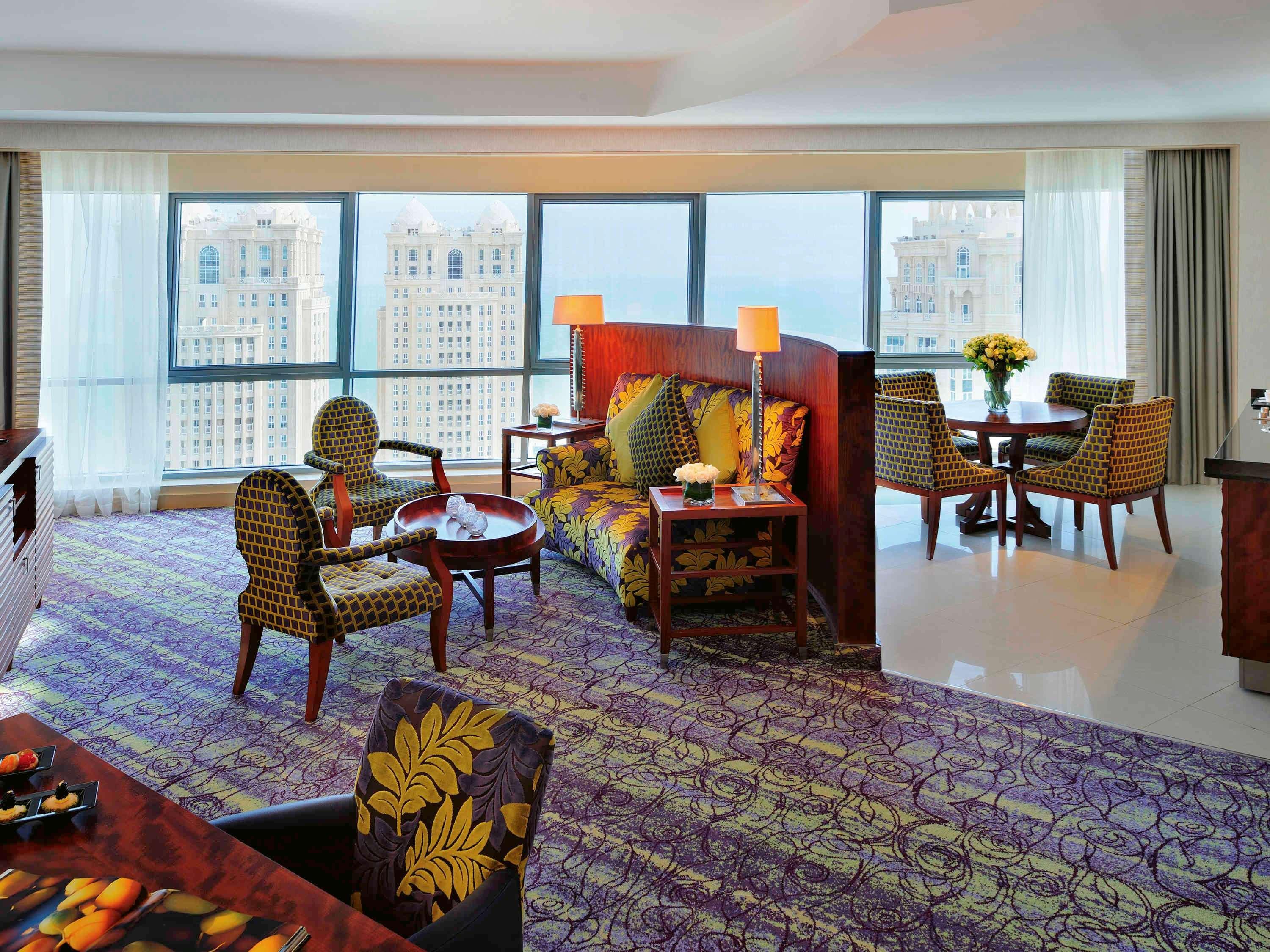 Qabila Westbay Hotel By Marriott Doha Extérieur photo A suite at the hotel