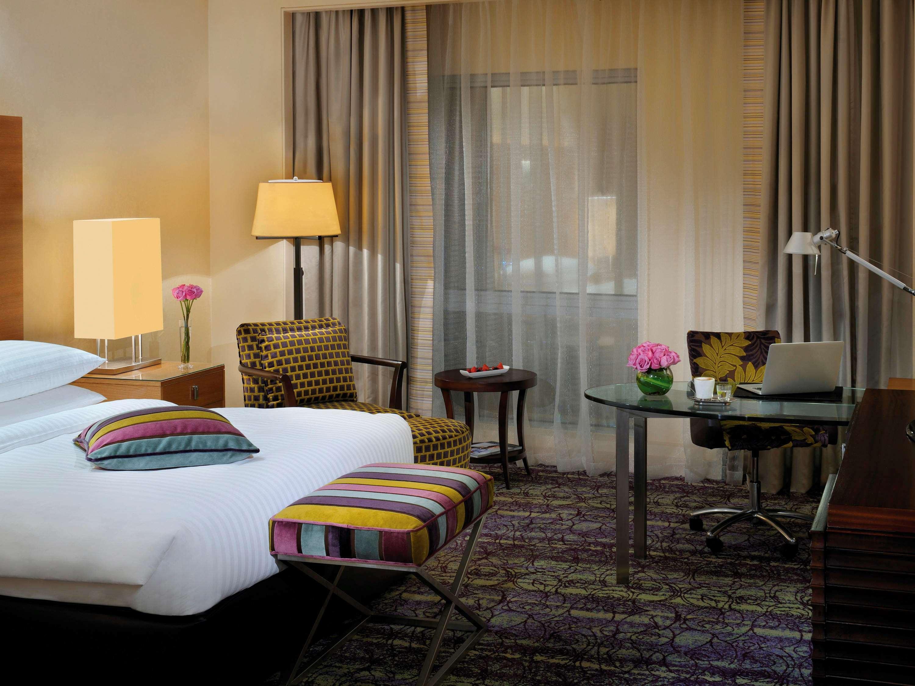 Qabila Westbay Hotel By Marriott Doha Extérieur photo A room at the Mandarin Oriental, Paris