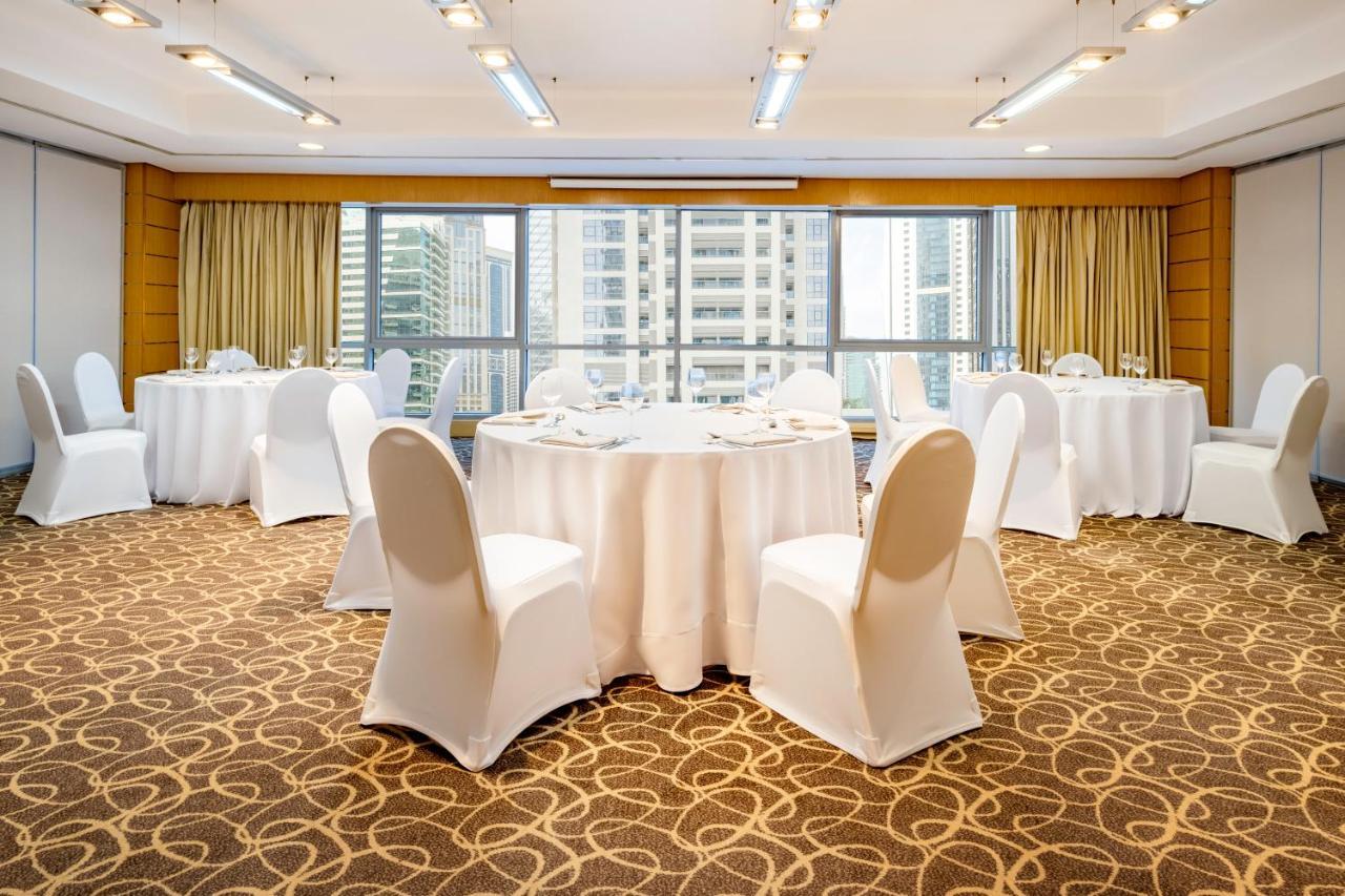 Qabila Westbay Hotel By Marriott Doha Extérieur photo Meeting room