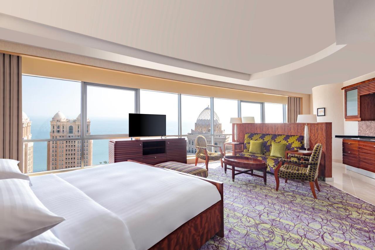 Qabila Westbay Hotel By Marriott Doha Extérieur photo A guest room at the hotel