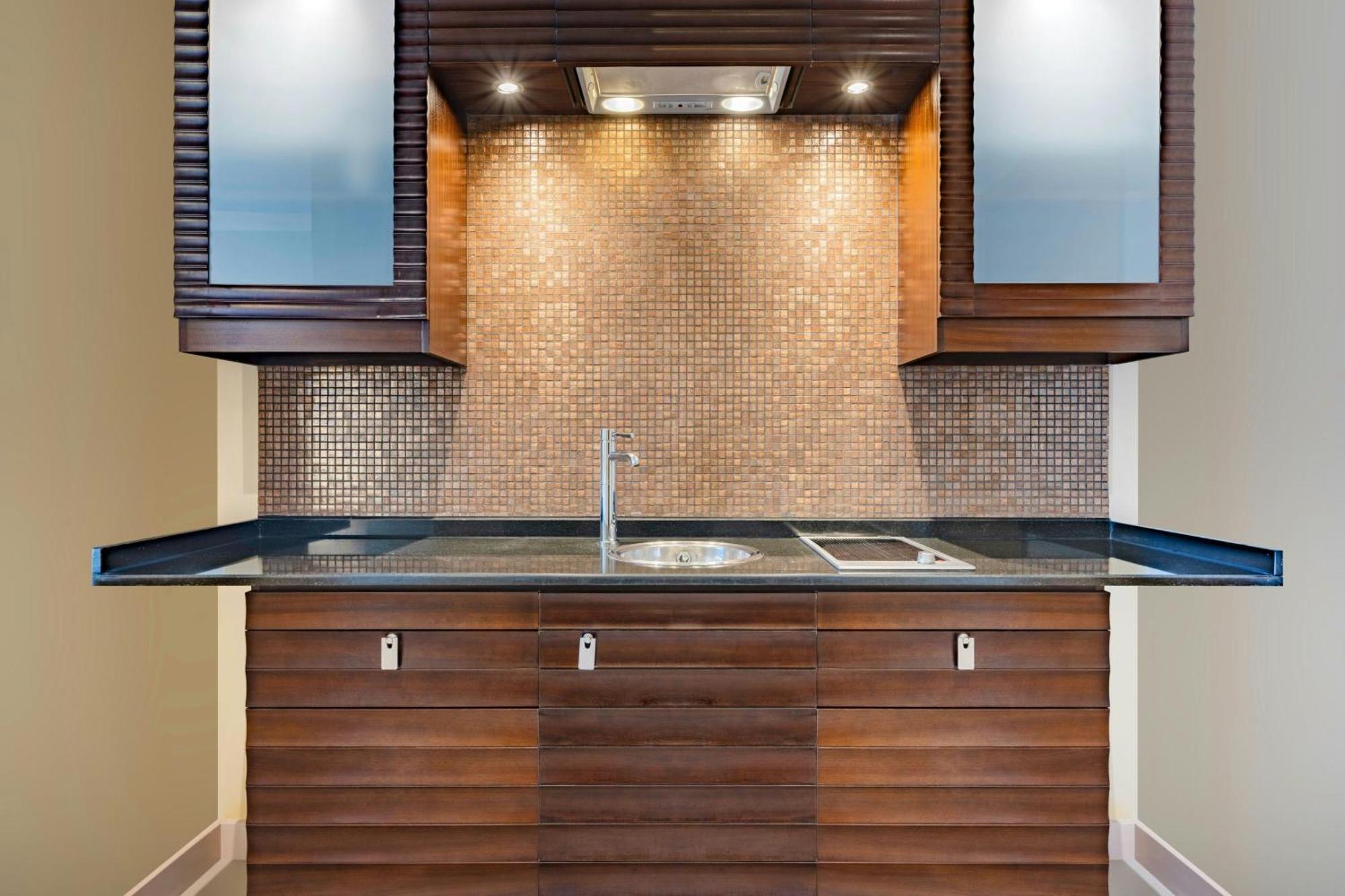 Qabila Westbay Hotel By Marriott Doha Extérieur photo A kitchen with a single-bowl sink